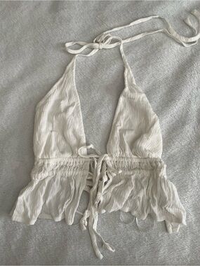 Garage Women’s XS White Halter Tie-Front Crop Top
